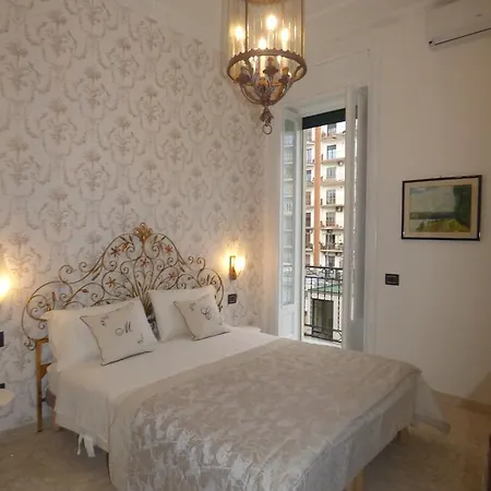 Conte Di Morelia Bed & Breakfast Salerno
