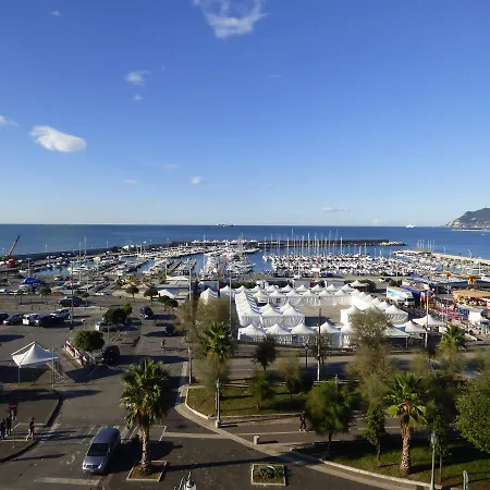 Conte Di Morelia Bed & Breakfast 4*