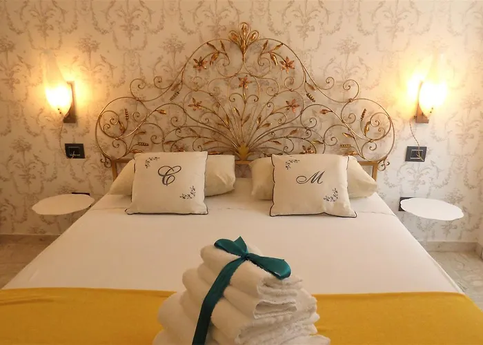 Conte Di Morelia Bed & Breakfast