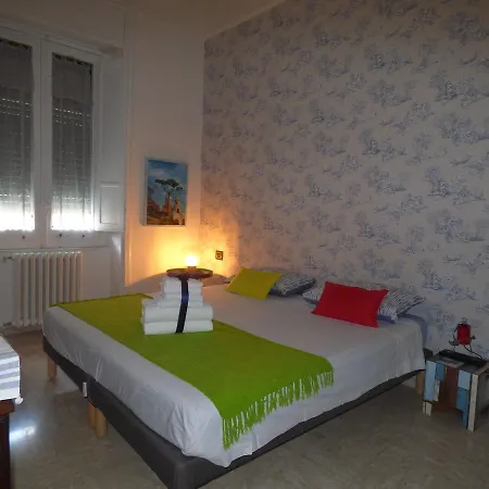 Conte Di Morelia Bed & Breakfast 4*